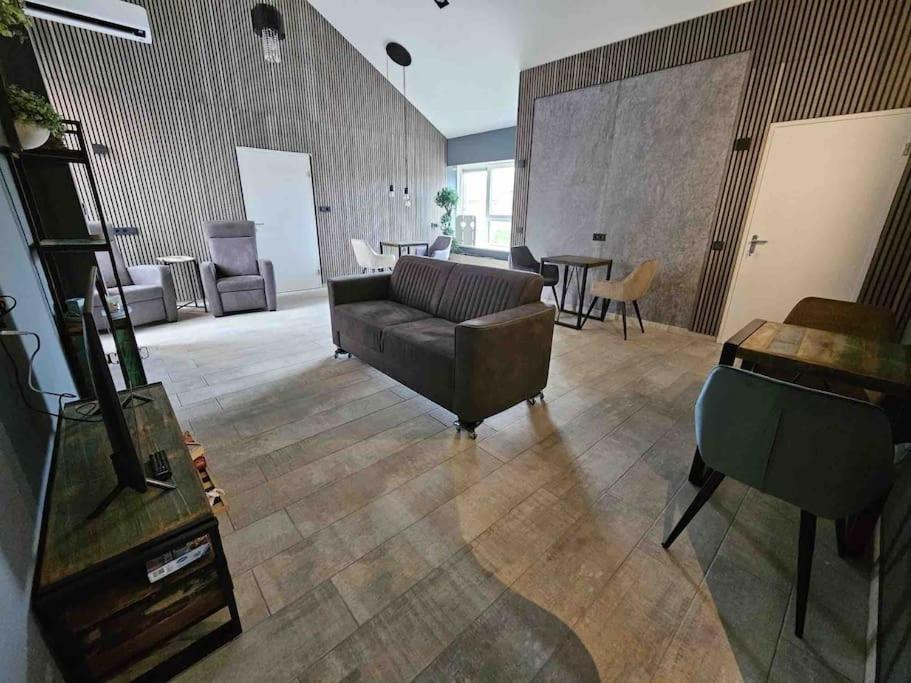 Bed and Breakfast Voormalig Politiebureau Gebruik Welnesstuin Tegen Betaling Ouddorp Zewnętrze zdjęcie