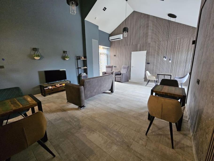 Bed and Breakfast Voormalig Politiebureau Gebruik Welnesstuin Tegen Betaling Ouddorp Zewnętrze zdjęcie